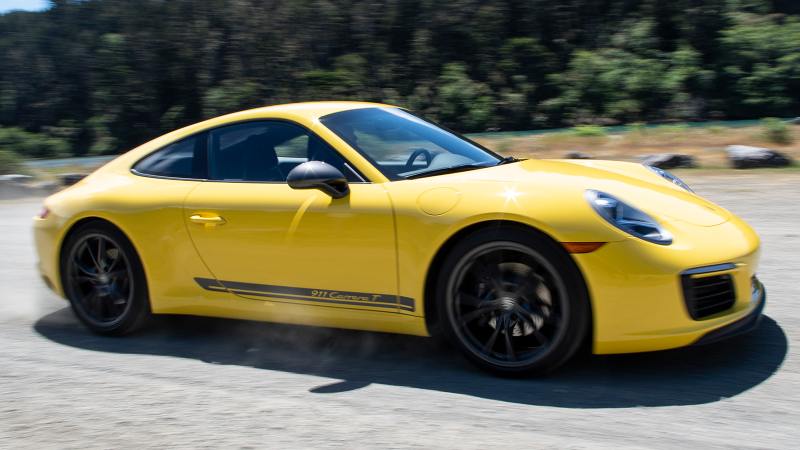 Illustration for article titled The 2018 Porsche 911 Carrera T Is So Pure It Hurts